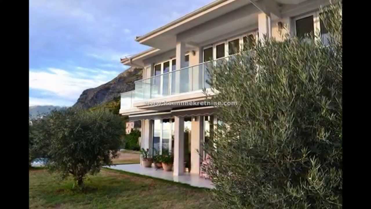 v6080 Prelepa vila modernog dizajna, Reževići, Crna Gora