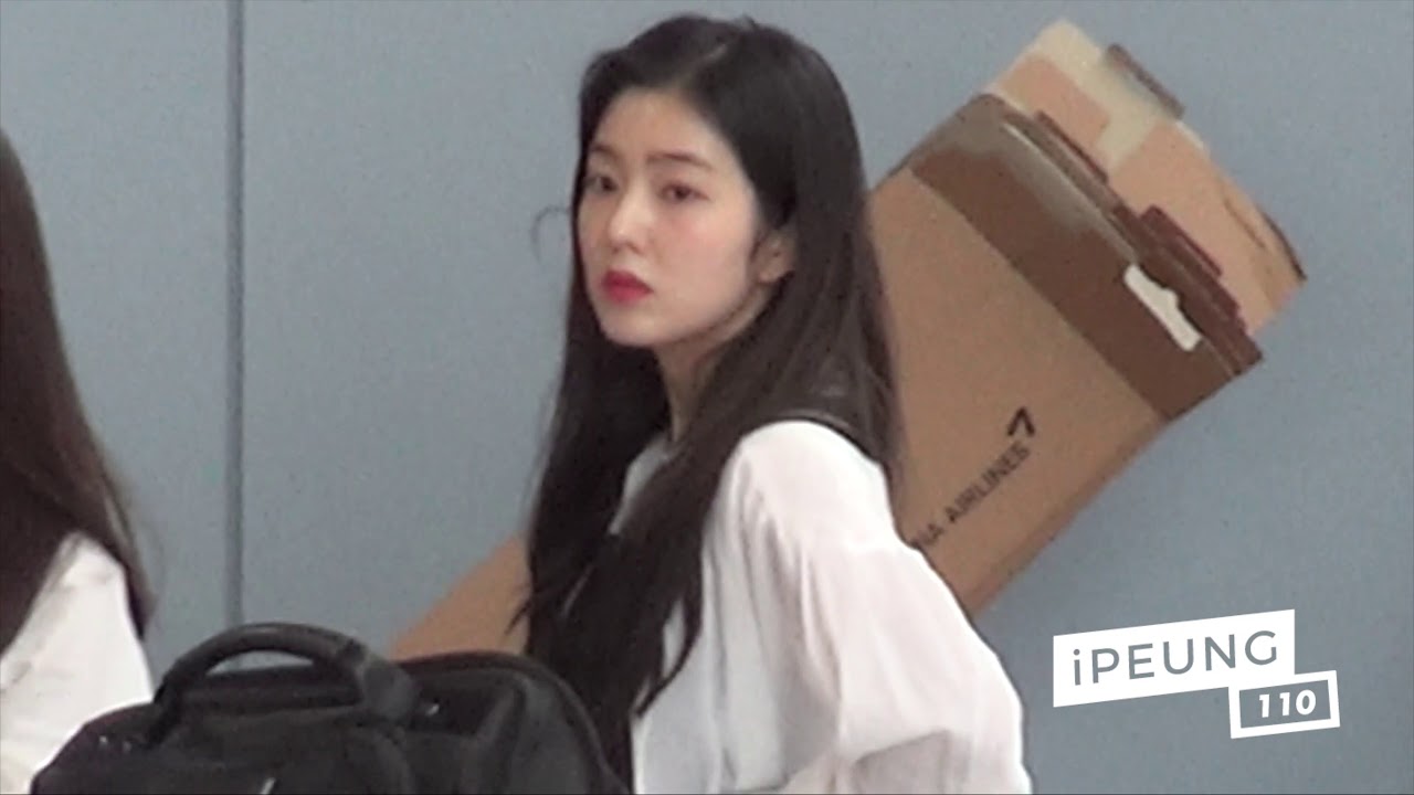 [FANCAM] 180626 #RedVelvet #RV #레드벨벳 #아이린 #IRENE leaving JFK NY #KconNY18 by ipeung110