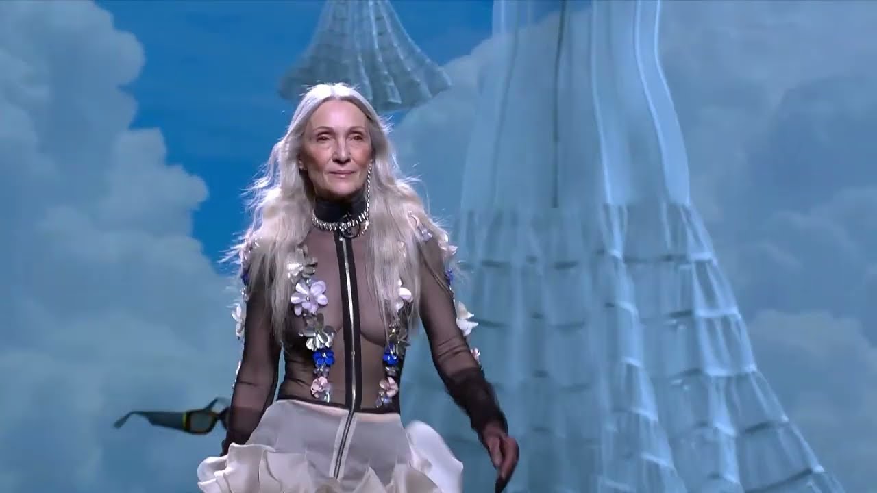 Desfile de CLARO Couture Mercedes Benz Fashion Week  | Alta costura a Medida & Ready to Wear