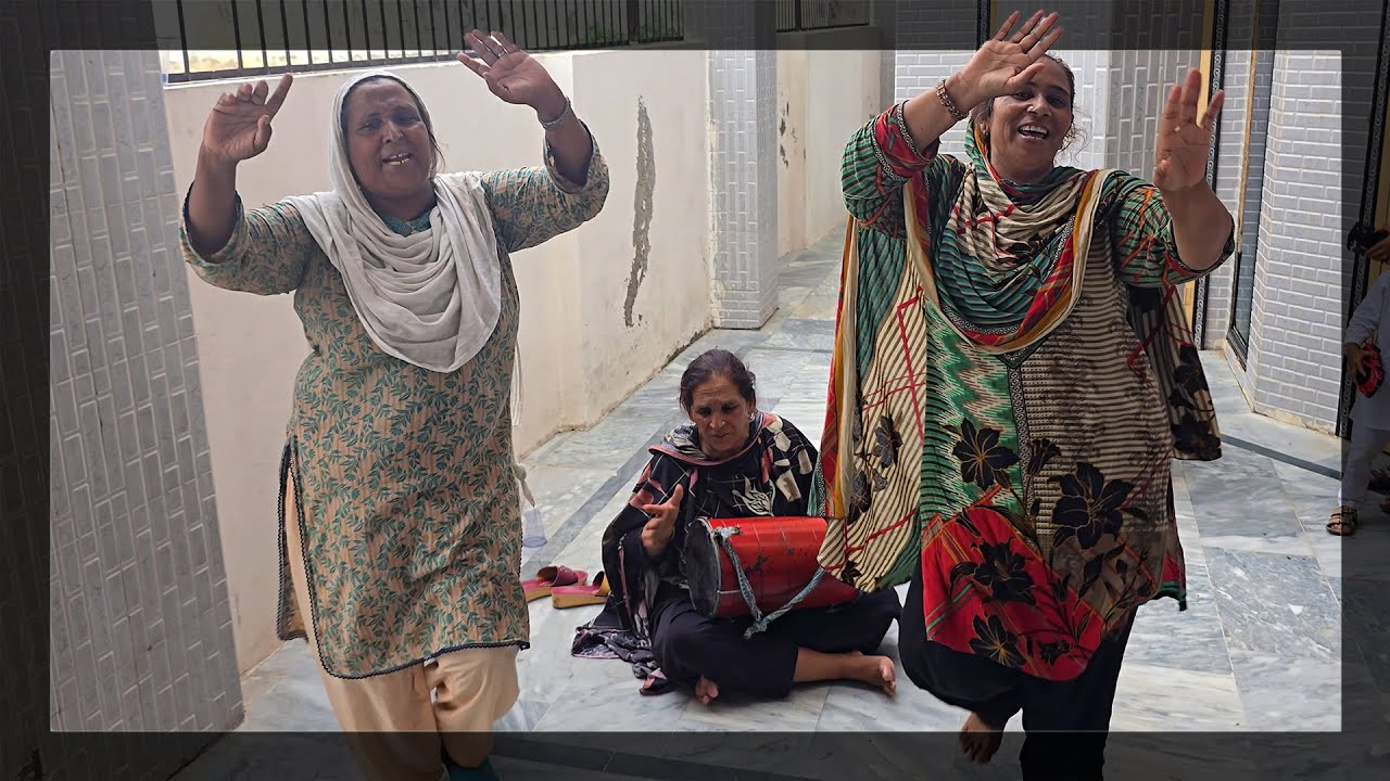 Women Singing and Dancing for Livelihood - Punjab, Pakistan