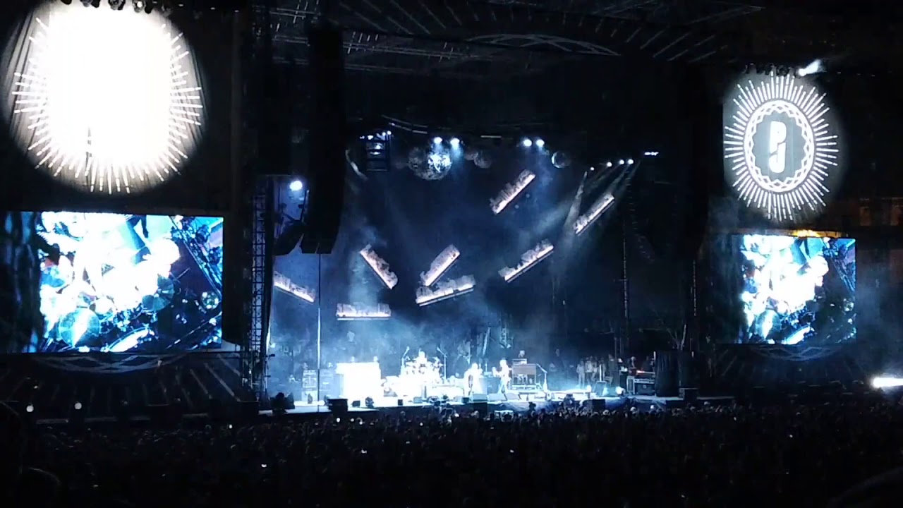 Give To Fly, Pearl Jam in Missoula, Montana, August 13, 2018