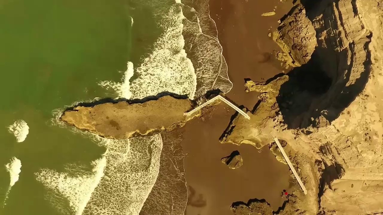vista aerea del espigon a 45 km de viedma, rio negro