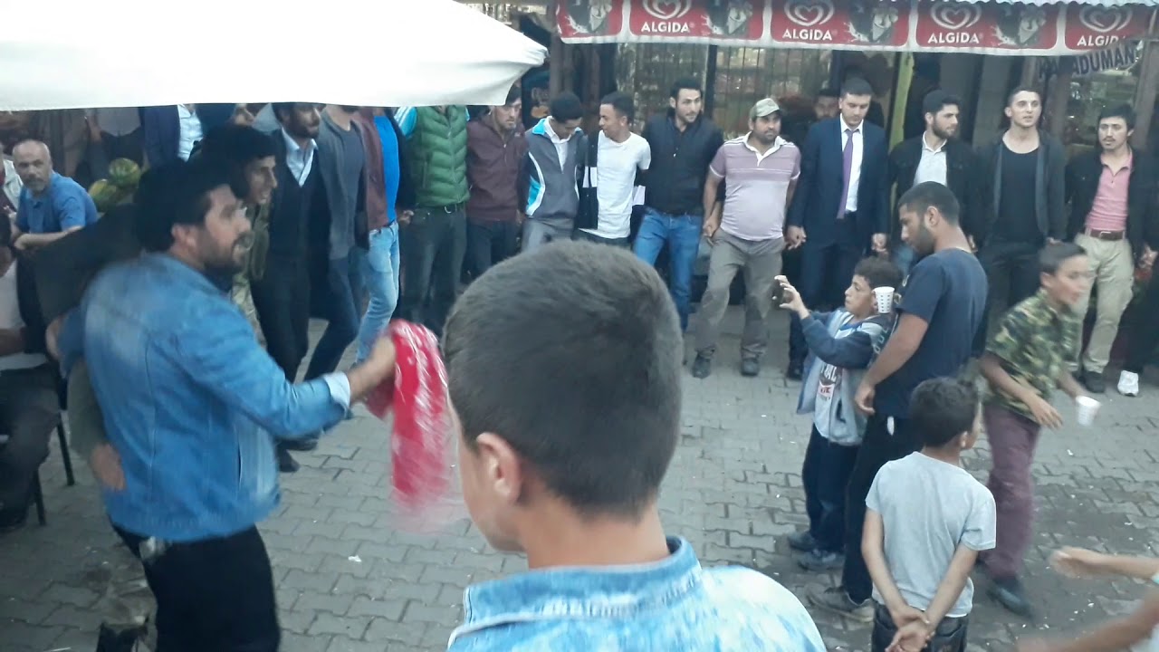 Coşkulu erzurum düğünü( yağan ) Turan başkangilin düğününden