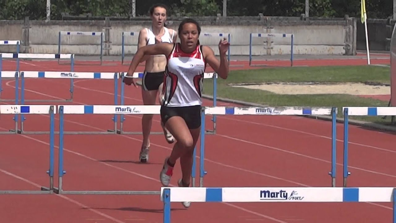 200m haies minimes filles - Finale régionale des pointes d'Or (08 juin 2013)