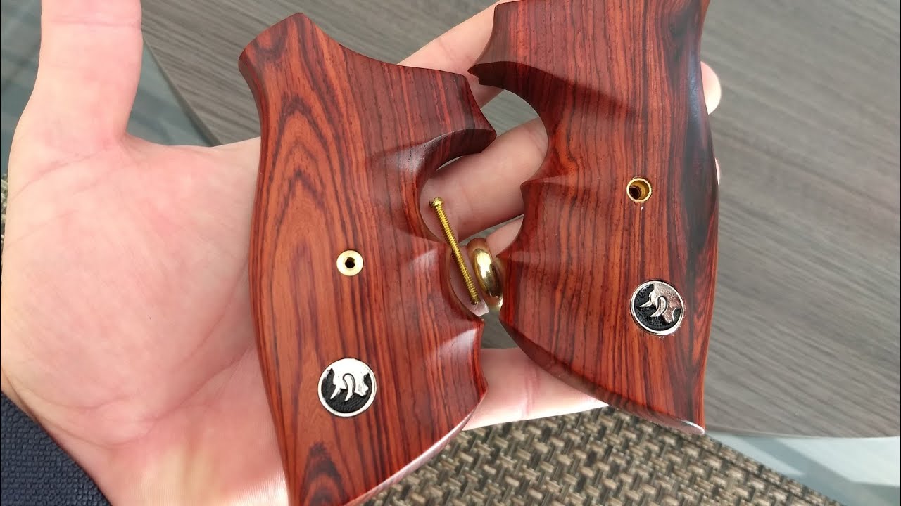 Empunhadura Cabo Madeira Nobre Luxo Revolver Taurus 6,7,8 Ti