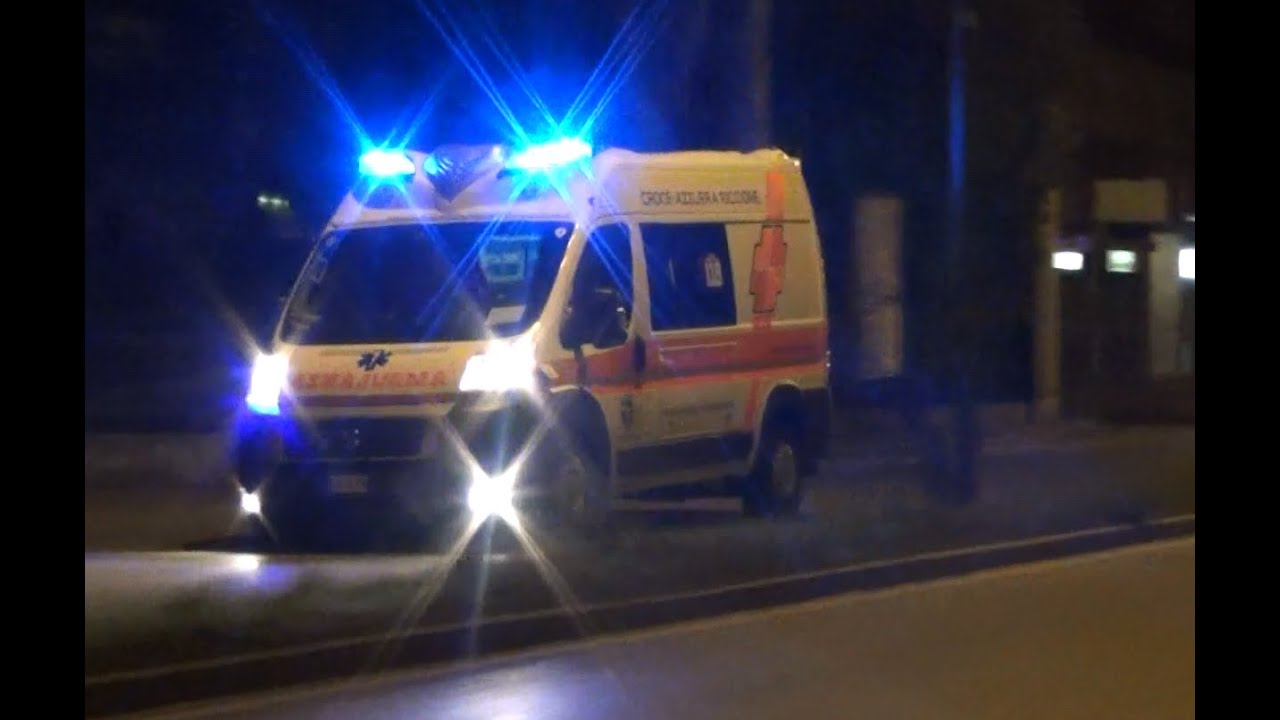 [COMPILATION 7X] Ambulanze Croce azzurra Riccione in emergenza - Italian ambulances in emergency.