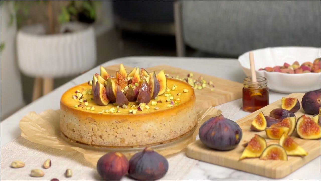 Wow Your Guests with Goat Cheese & Fig Cheesecake 🍇🧀
