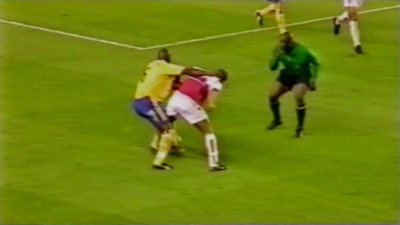 Thierry Henry vs Southampton Away PL 2002/03 (3 assist masterclass)