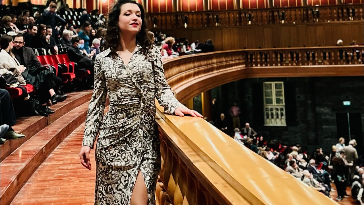 Giunse alfin il momento, Deh vieni non tardar - Irene Celle, soprano