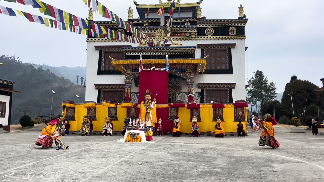 Guru Dorje Dole Cham(Phudung Monastery)