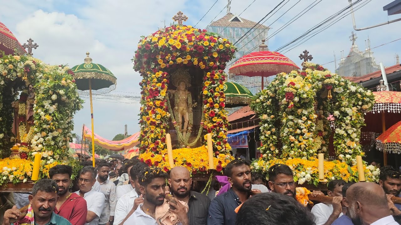കാഞ്ഞൂർ സെൻ്റ്. മേരിസ് ഫൊറോന|Kanjoor st. mary's ChurchFestival 2025  ദേവാലയത്തിലെ അങ്ങാടി പ്രദക്ഷിണം
