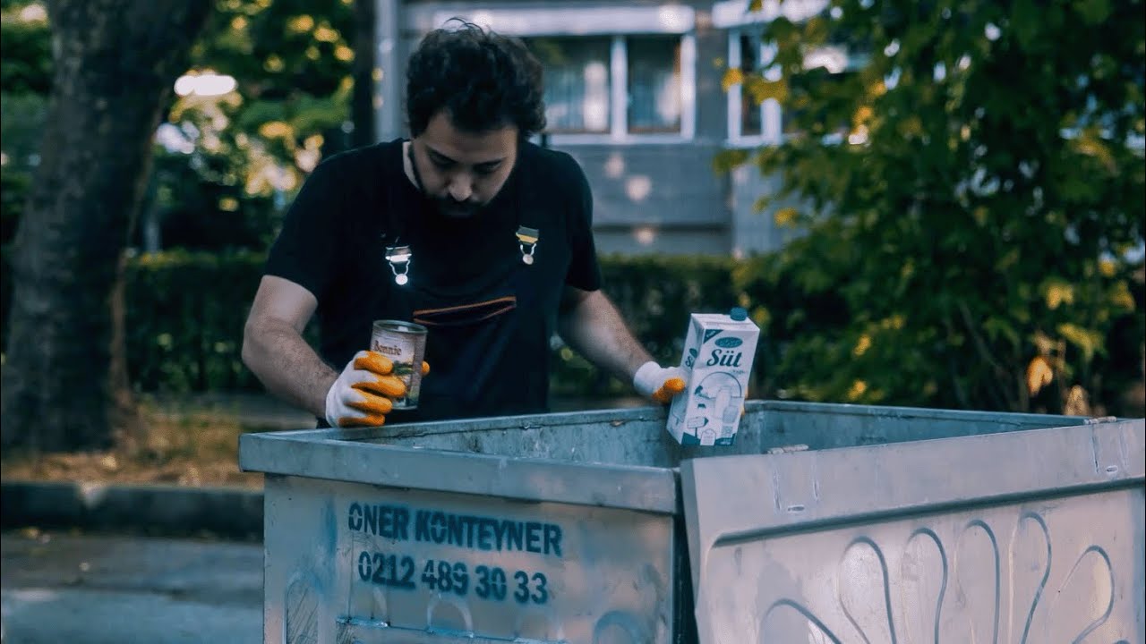 Çöplerden Semt Analizi: Ataköy vs. Şirinevler | Belgesel