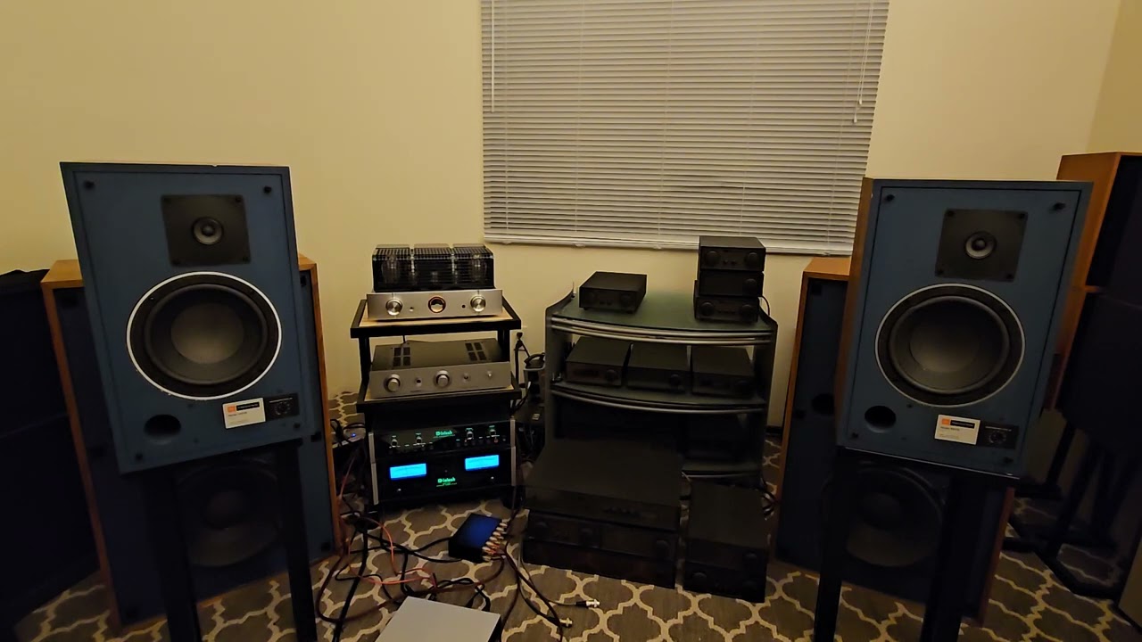JBL 4315 vs. JBL 4301 driven by Mcintosh MC152
