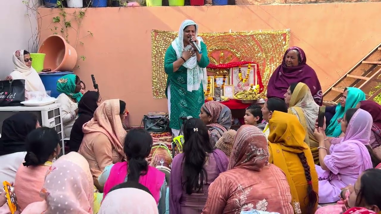🙏🏻सारी बाहण न्यू बोली इतने बढ़िया भजन कीत त ढूँढ क लावै है 🙏🏻(8295605918)🙏🏻#bhajan @meenamalik4651 
