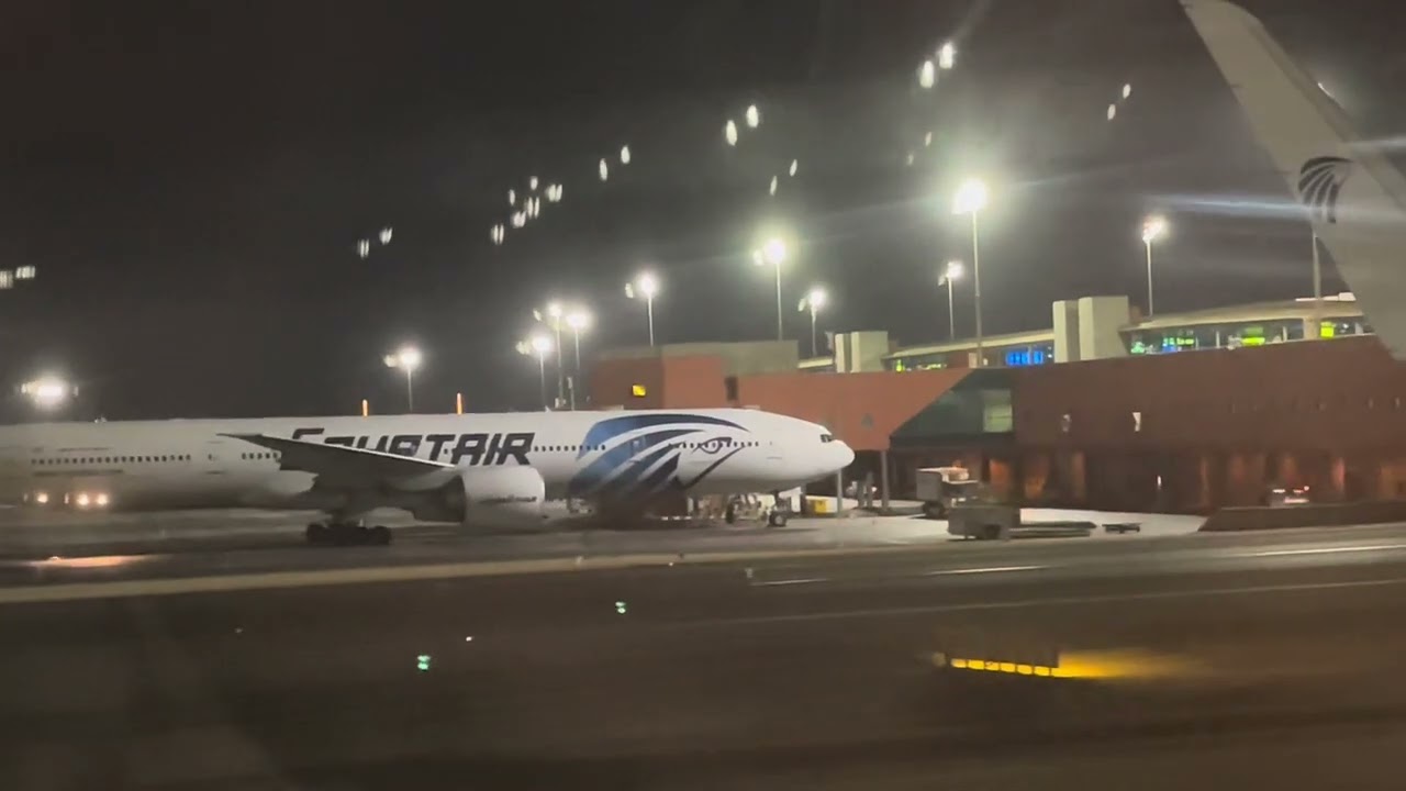 Takeoff from Cairo Airport with Egypt Airways