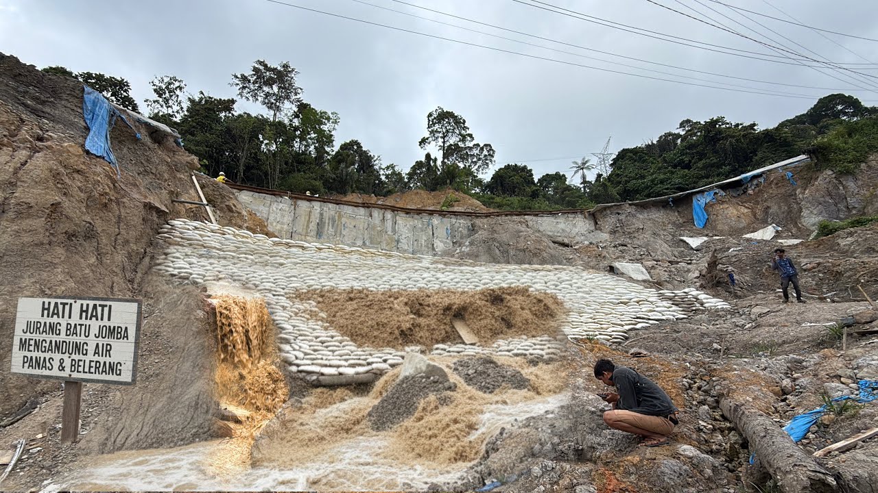 HUJAN MULAI RUTIN‼️BAGAIMANA KETAHANAN GEOBAG SAAT AIR KELUAR DARI BAWAH NYA ?!