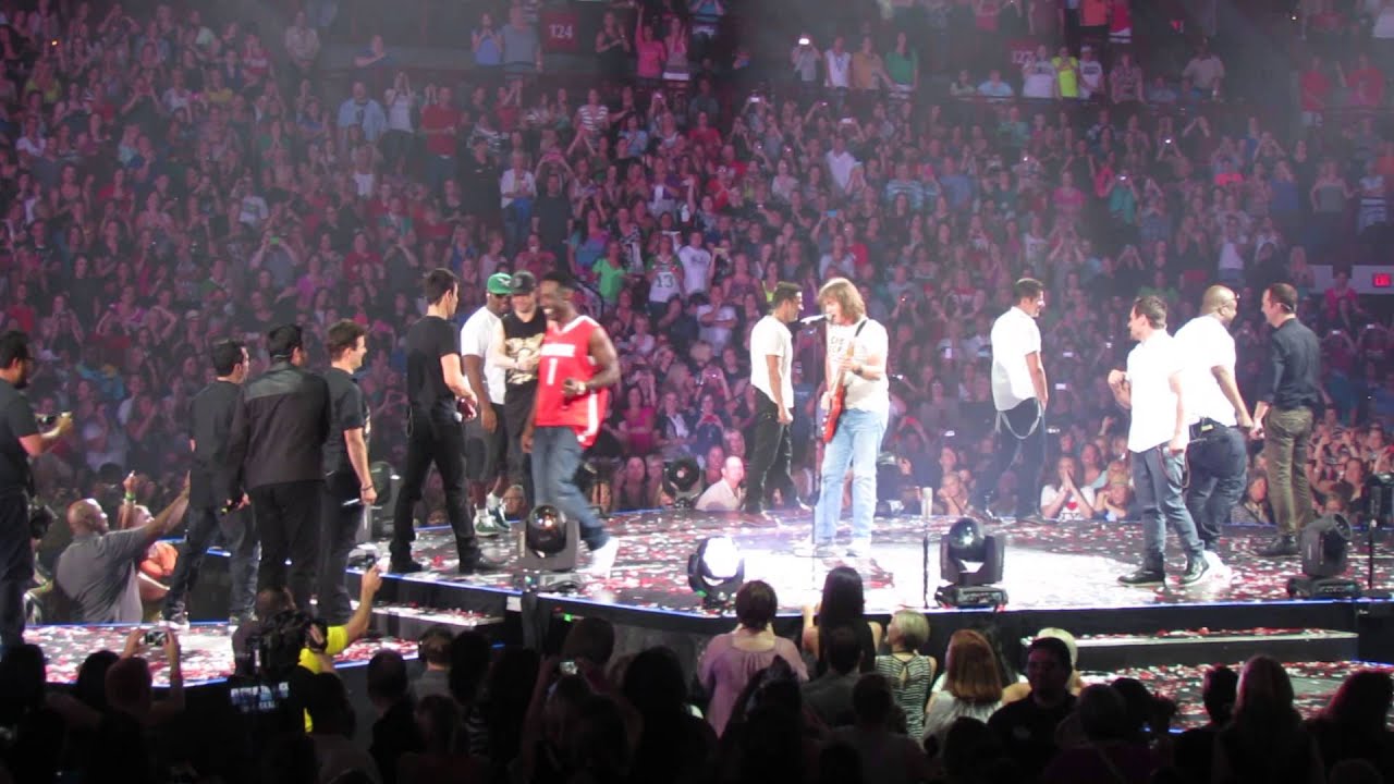 NKOTB - I don't care, OH sounds like, and History in the making - Columbus Ohio 2013