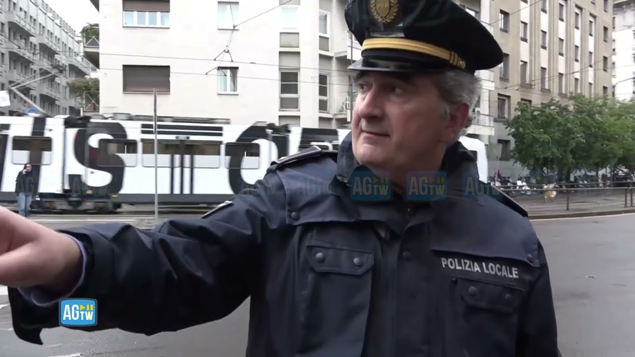 Milano, donna in bici travolta e uccisa da una betoniera