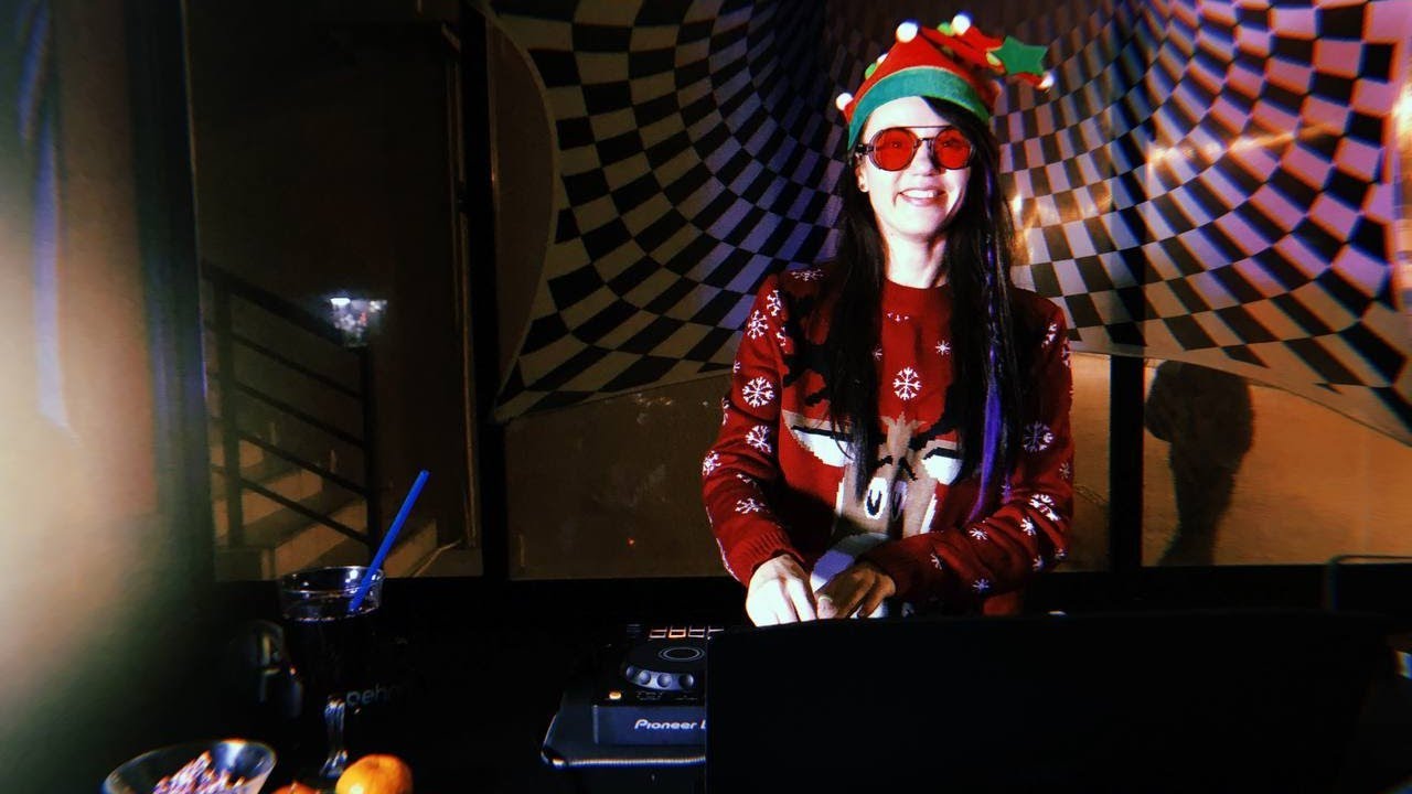 Tasha Storm - Minimal / Melodic / Progressive Techno & House Live DJ mix [ Sweater Rave Party 2025 ]