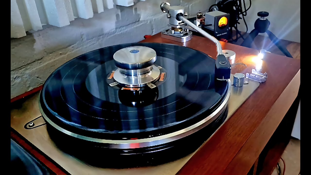 Sansui au-101, LencoPTP, Doukphono John Lii and Johnny Lii