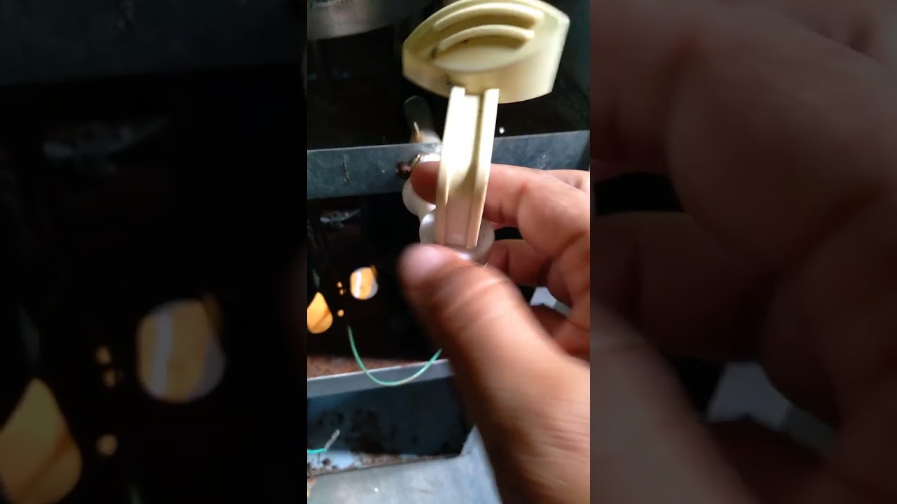 como cambiar la llave del dispensador de agua /o filtro de agua