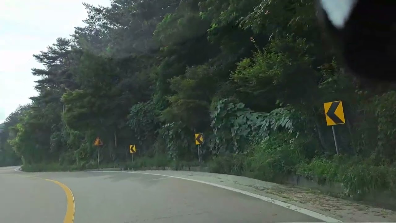 Driving Korea 강원도내린천이있는 현리에서 내린천 래프팅하는 모습을보며 인제까지 시원한 드라이브길.