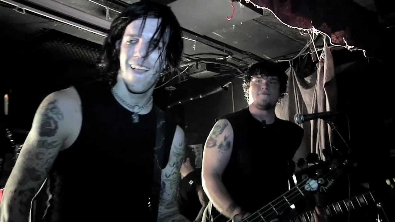 BLITZKID | Pretty In A Casket (LIVE)