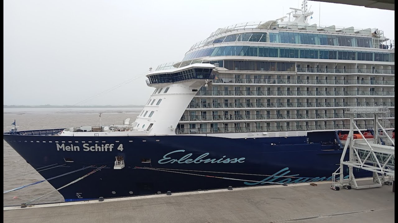 Mein Schiff 4 2024 Port of Bremerhaven   Cruise ship - Kreutzfahrtschiff