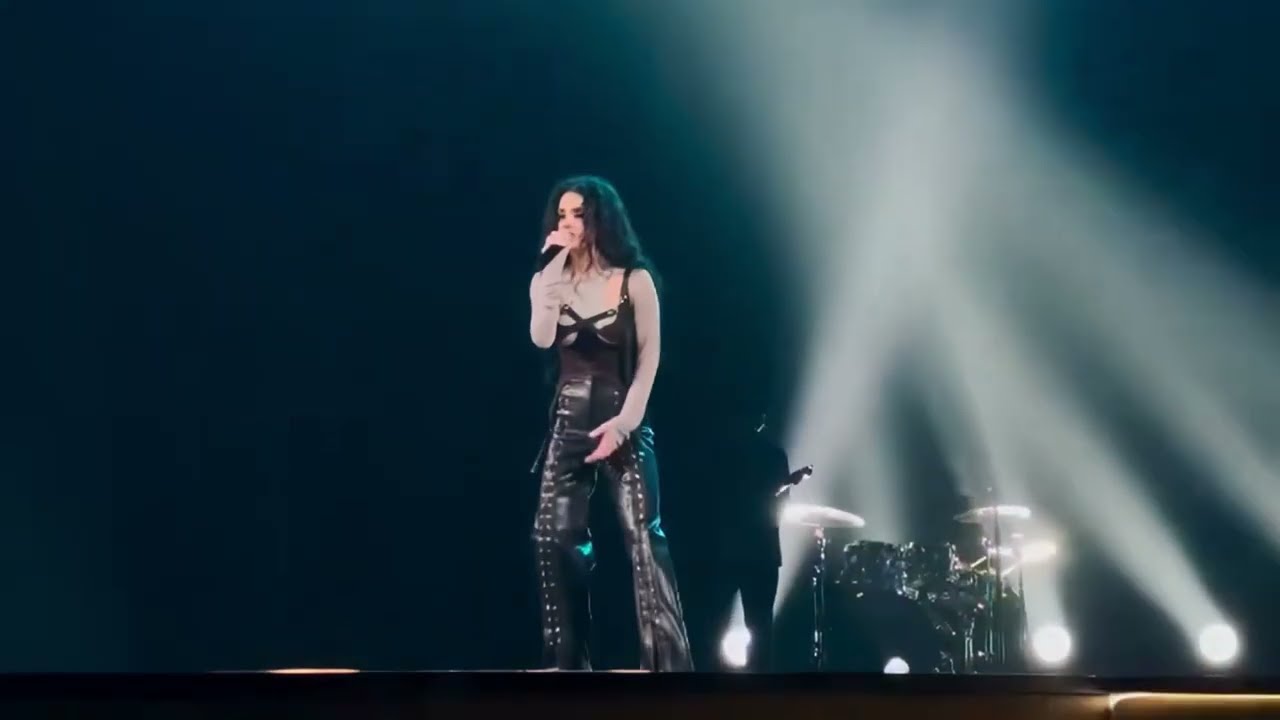 Brunette - Love Reversed - live at Khazer Awards (Խազեր) - 2025-04-30