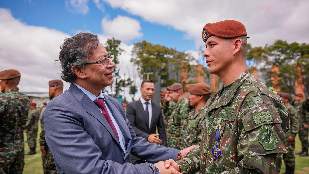 Palabras presidente Petro durante la imposición de condecoraciones al personal de la Fuerza Pública
