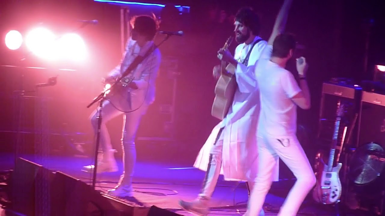 KASABIAN - Put Your Life On It - live @ The O2 Arena, London, 2/12/2017