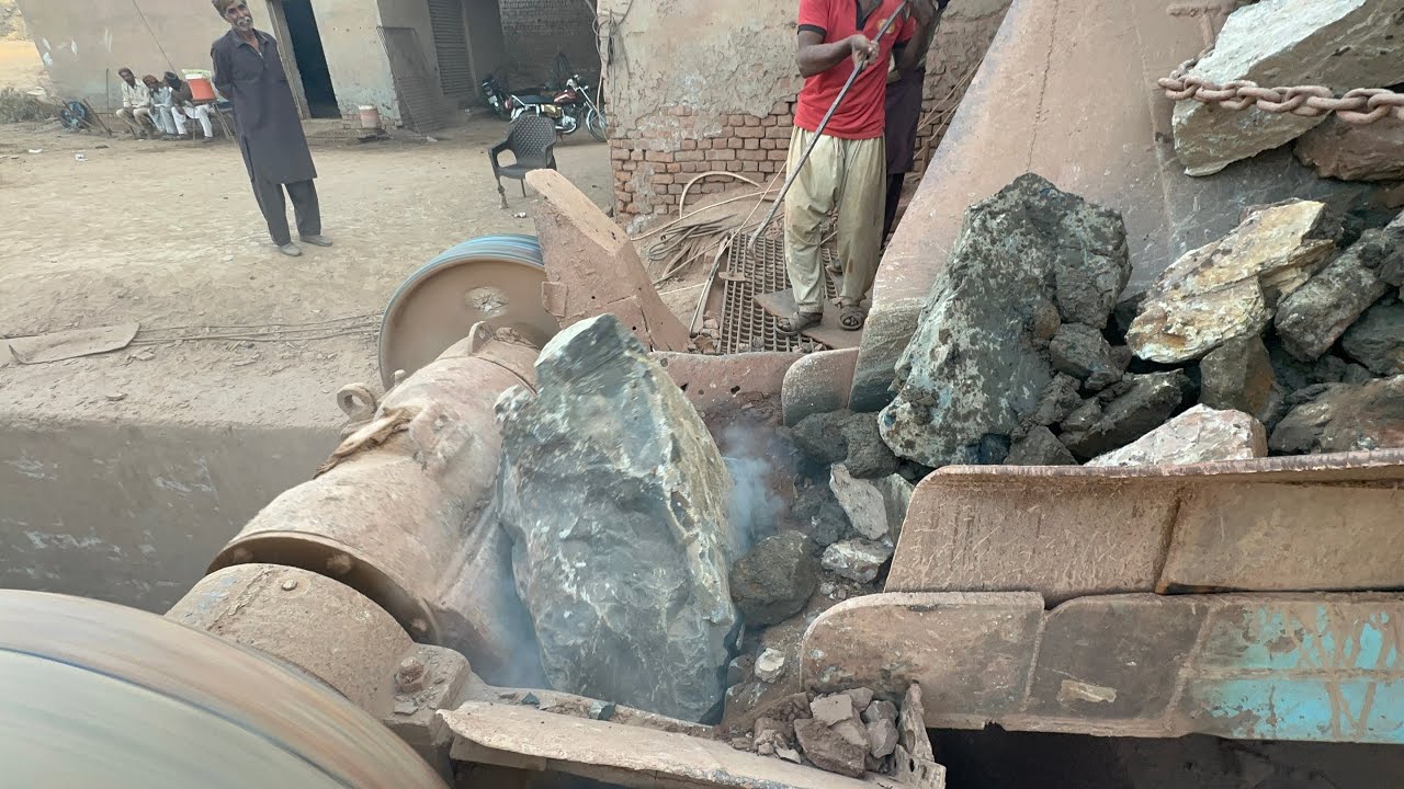 Extreme Stone Crushing Power | Giant Rocks Smashed & Hopper Jam Cleared by Hand!