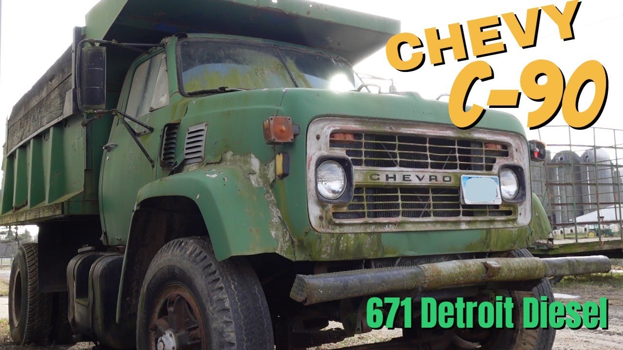 A SEMI TRUCK Hunt for Vintage Trucks
