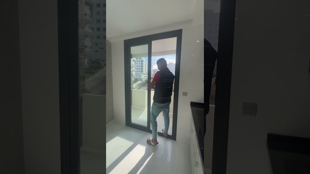 Montage porte fenêtre aluminium strugal de qualité supérieure 