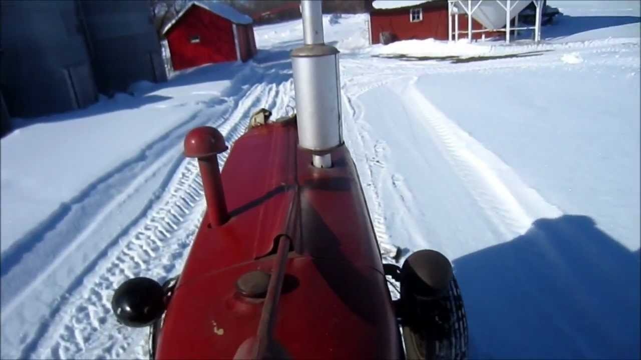 Cockshutt 50 Running The IH Mill