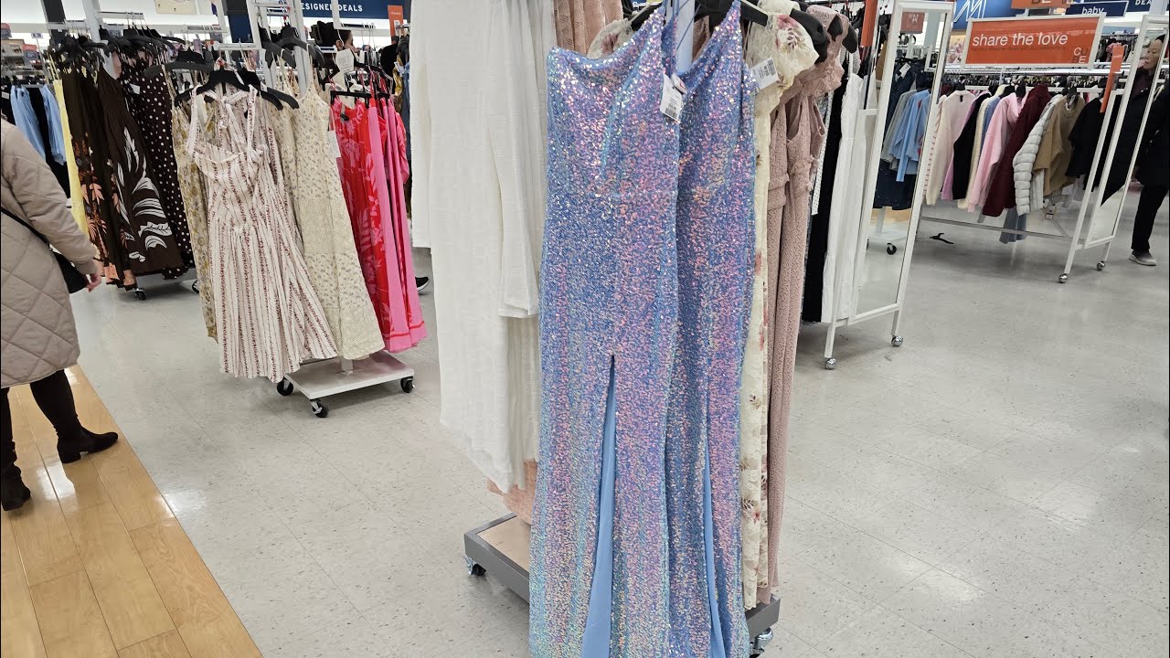 Shopping in Marshals 