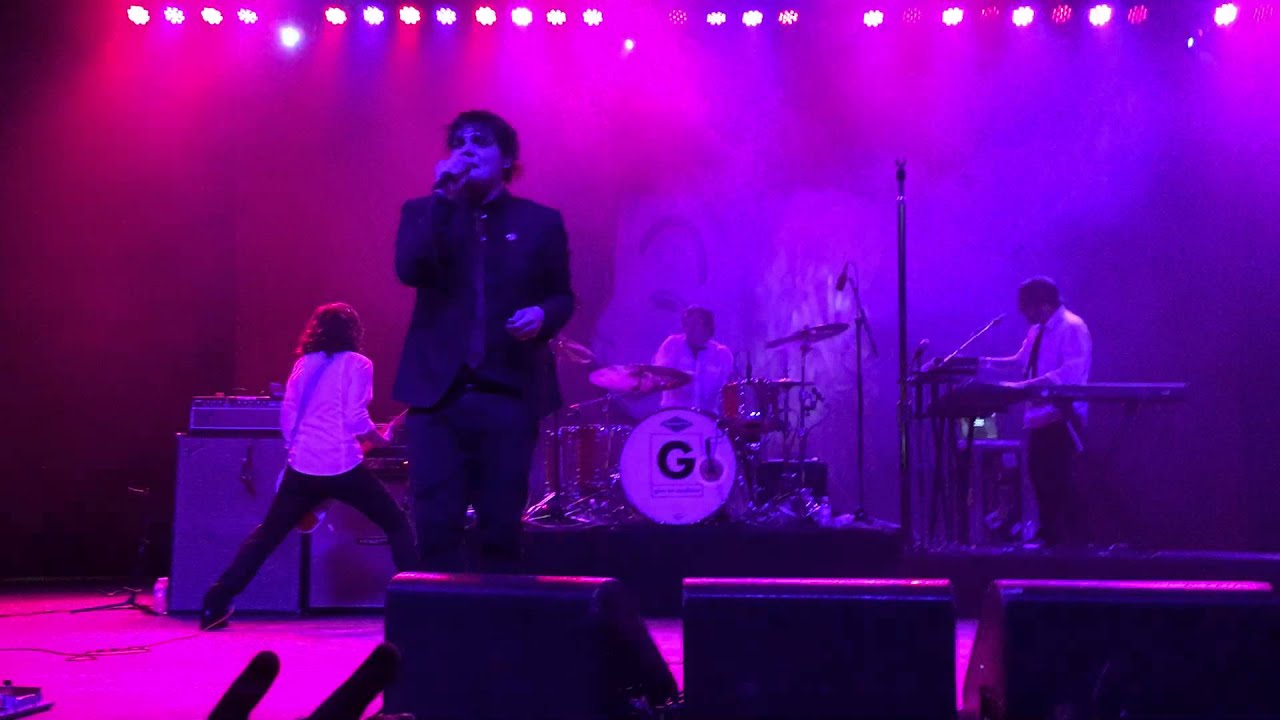 Gerard Way- Don't Try/Piano Jam (newer version)