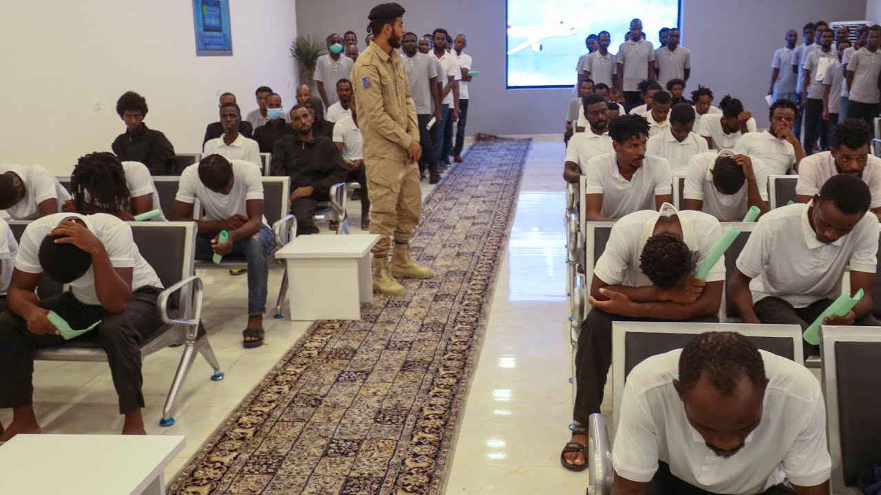 ليبيا تبدأ عمليات ترحيل جماعي للمهاجرين الأفارقة والآسيويين