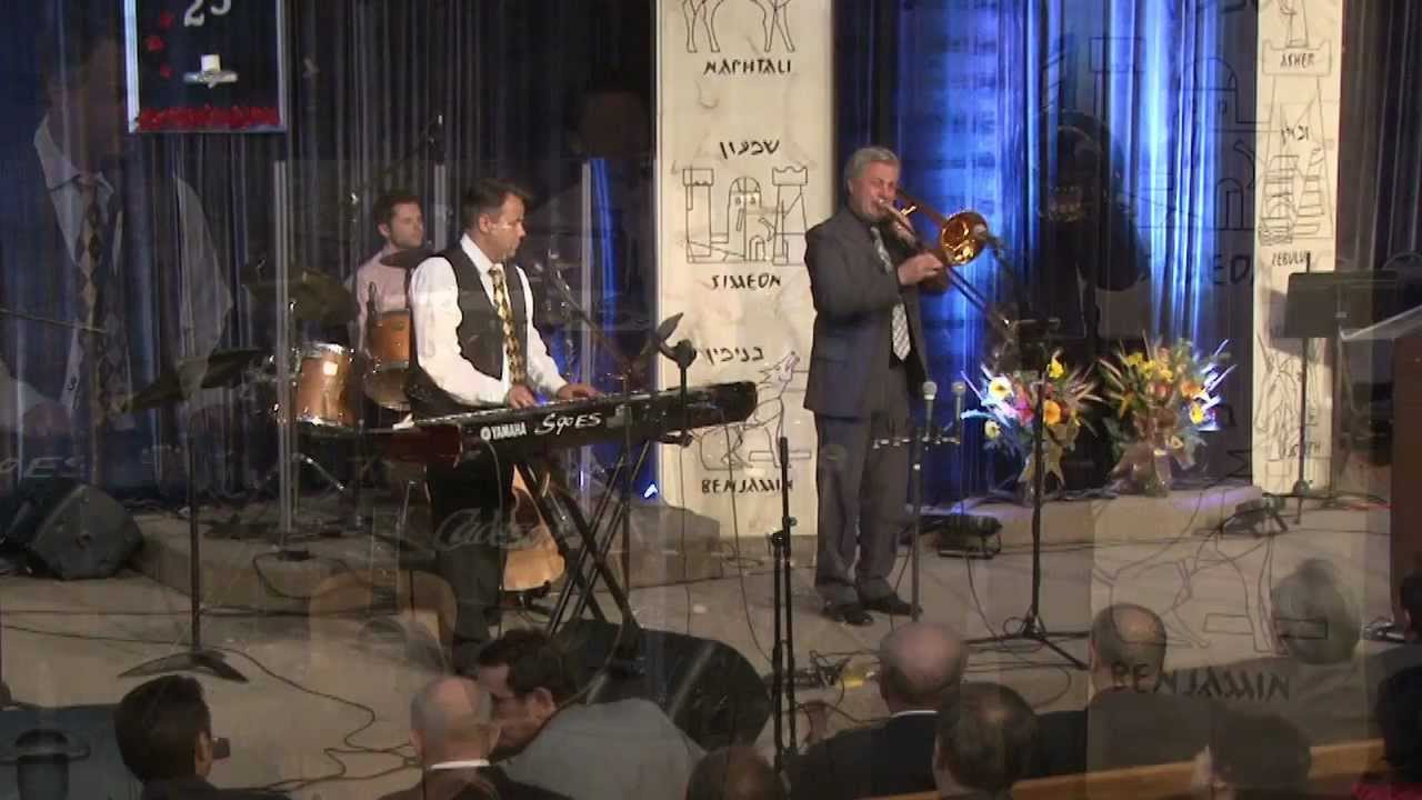 Beni & Coco Olariu: Vreau sa-ti spun amice totul despre Isus