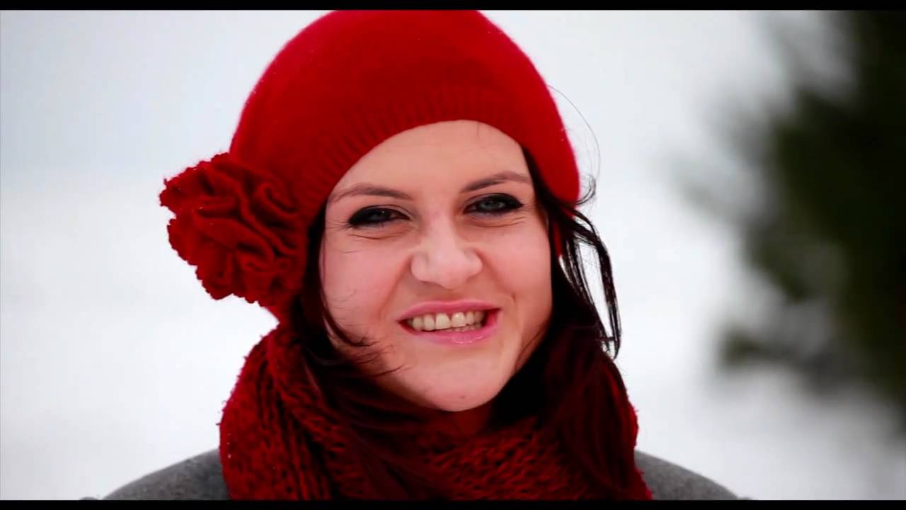Weronika Korthals i Natalia Szroeder, kolęda „Dzysô z Betlejem