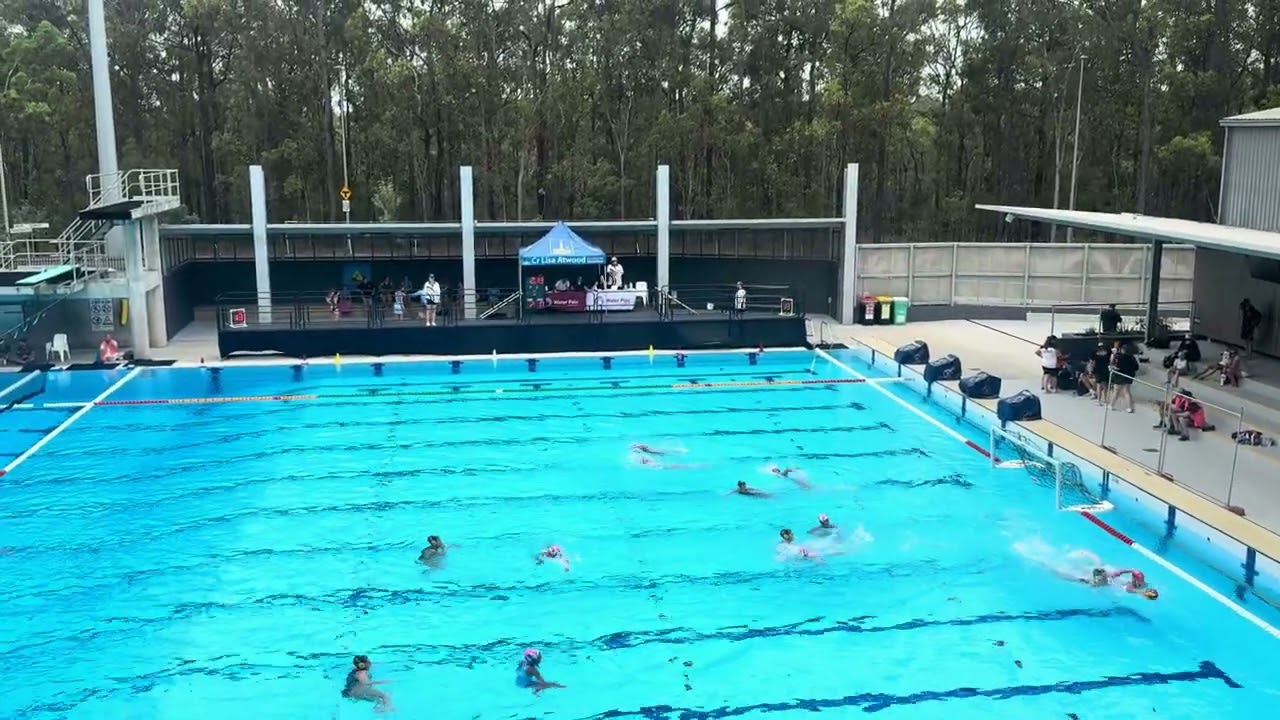 Uni vs mermaids u14 girls Qtr 1
