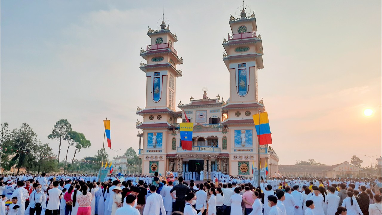 Mùng 1 Tết Năm Bính Ngọ 2026