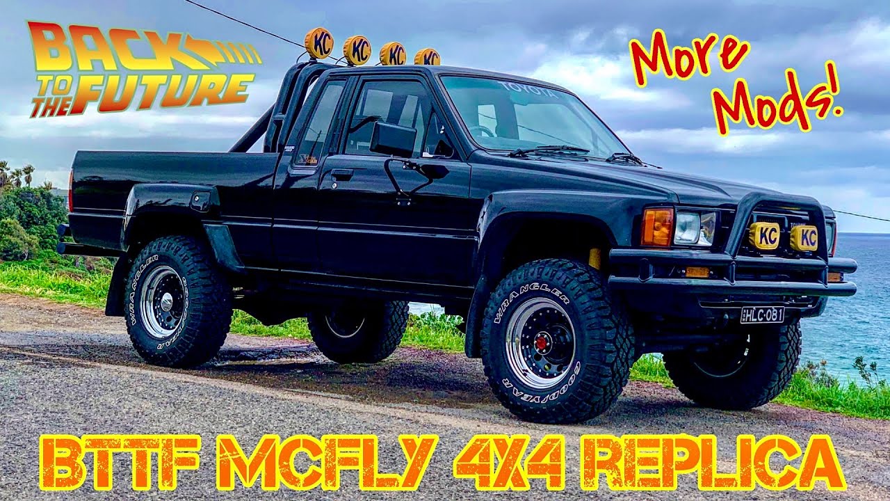 1985 Toyota Pickup 4x4 Hilux - Back To The Future - Part 5 - Marty McFly Truck Build