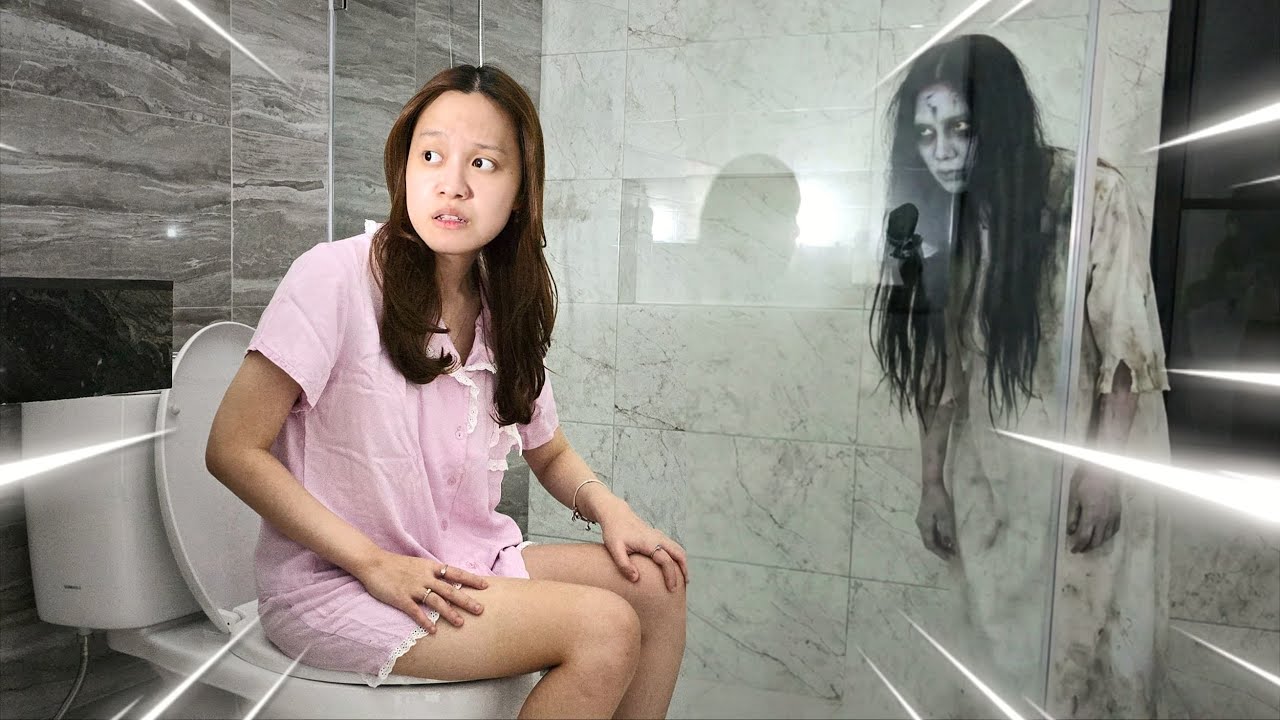 Jangan Poop Malam-Malam Atau Kalian...