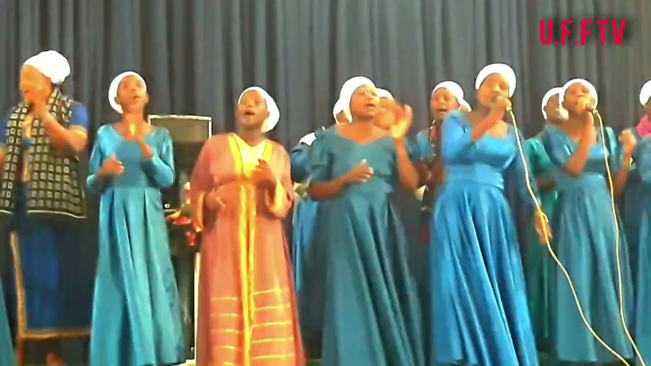 🔥INDIRIMBO ZISHIMISHIJE😄😄 CYANE ZIMANA ABAMWEMEYE CHOIR 
