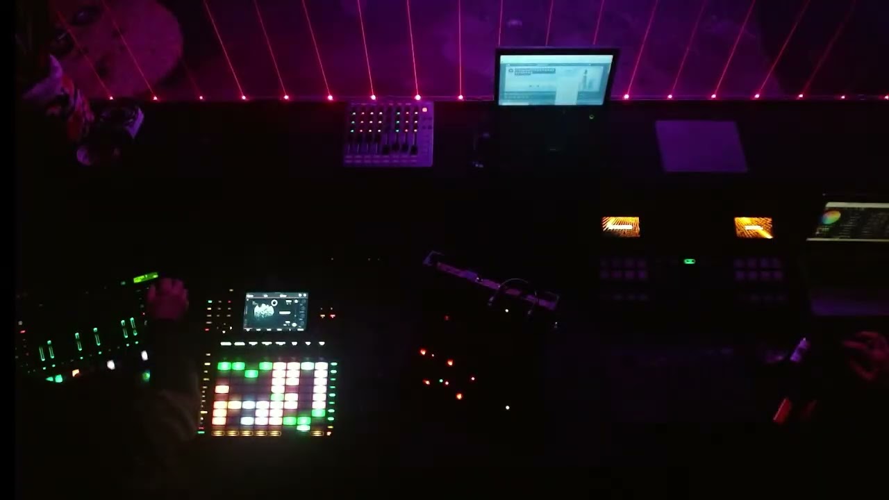 Jam Techno 8/1/26