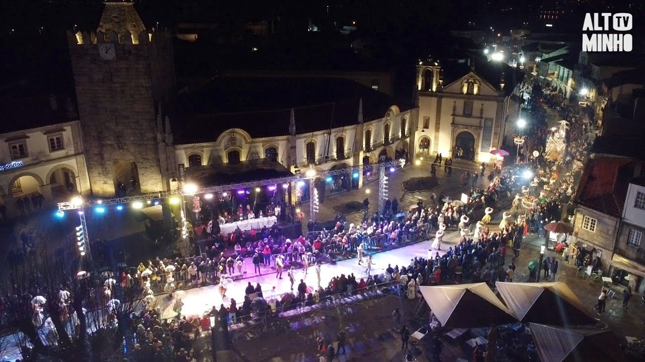 Desfile de Carnaval noturno voltou a juntar portugueses e galegos em Caminha | Altominho TV