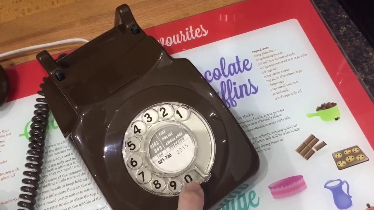 1984 Brown BT 8746 (Yeoman) Rotary Telephone