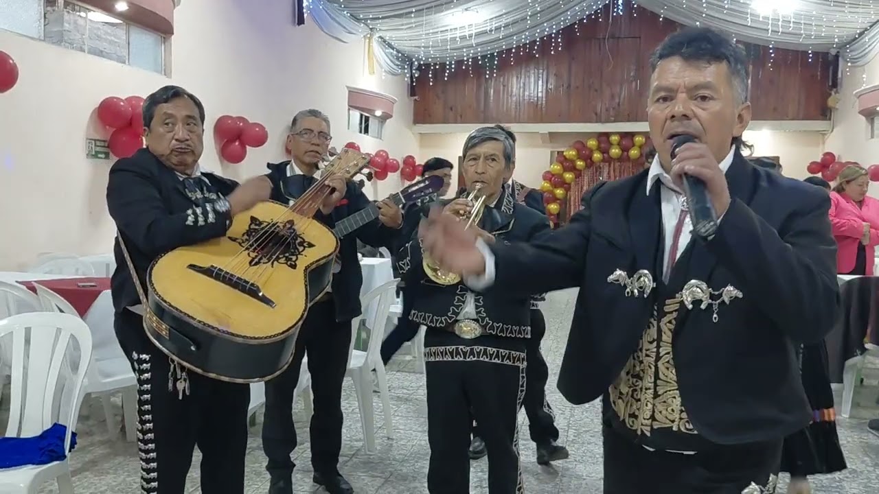 EL TIGRE Y  EL MARIACHI LOS GORRIONES DESDE SALON EULALIA QUETZALTENANGO GUATEMALA