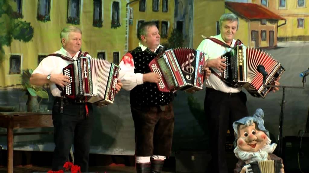 Polka in majolka v Dobju - 1. oddaja